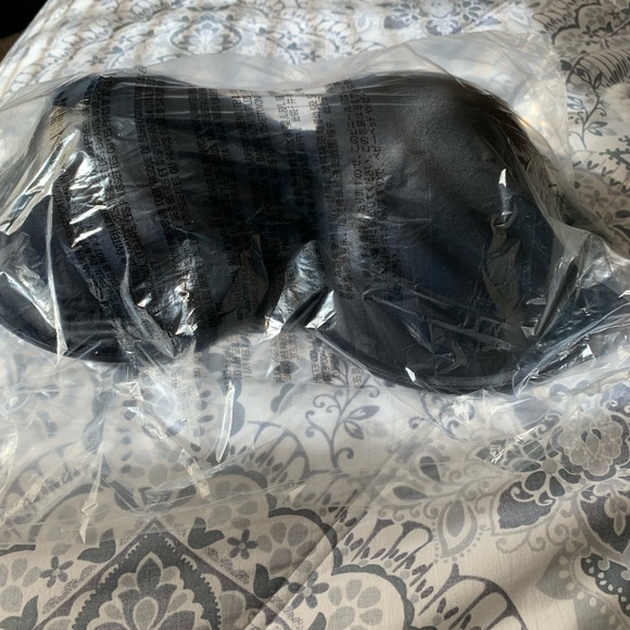 40DD- Black Smoothing full coverage bra-New - Picture 5 of 5